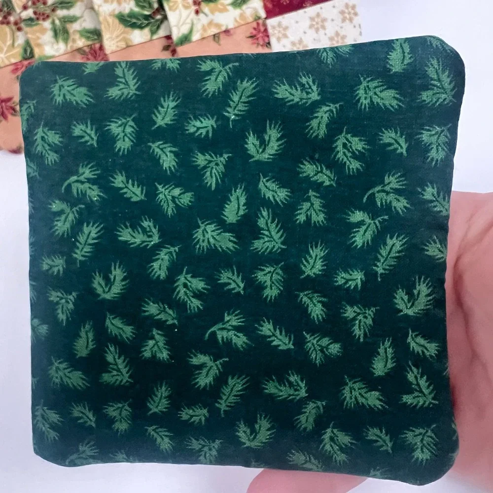 Handmade Christmas Patchwork Coasters Set of‎ 4 Poinsettia Holly Snowflake